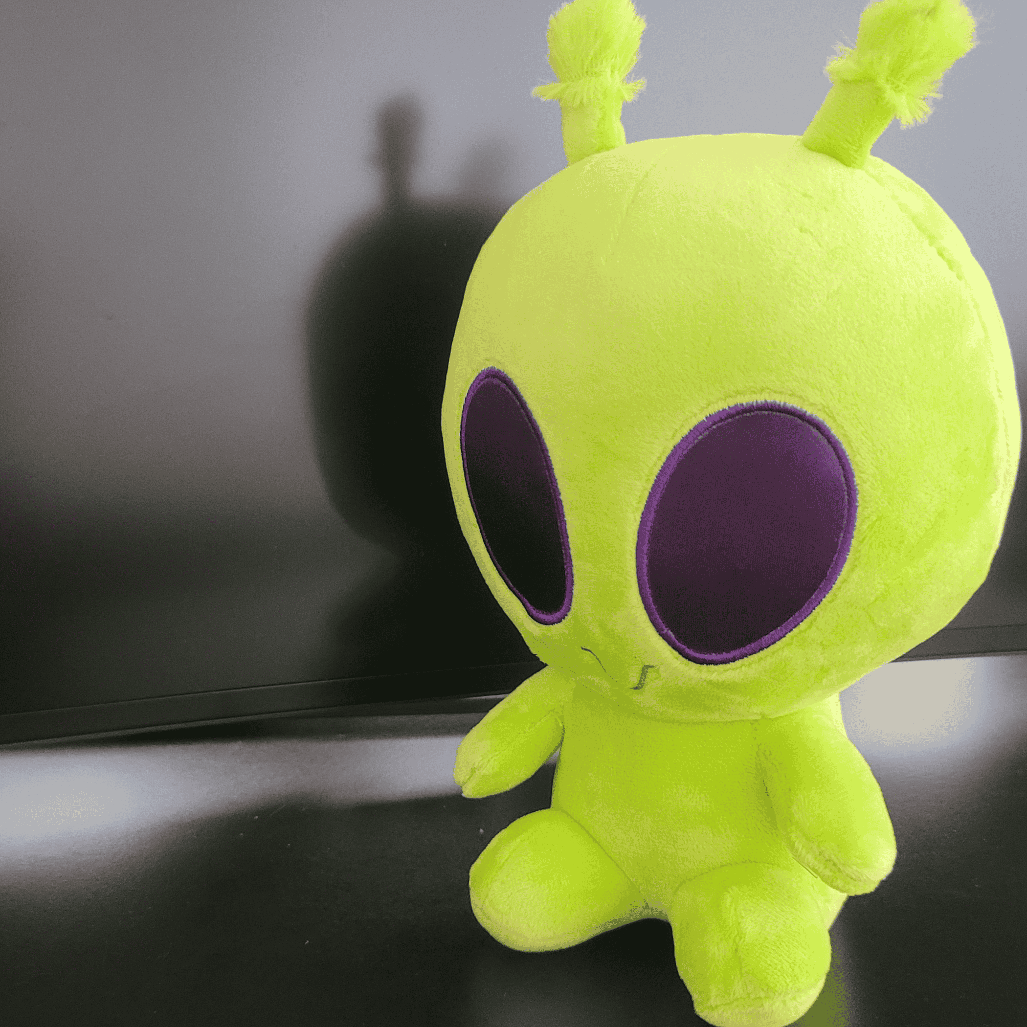 Help E.T. Learn 'Earth Talk'!